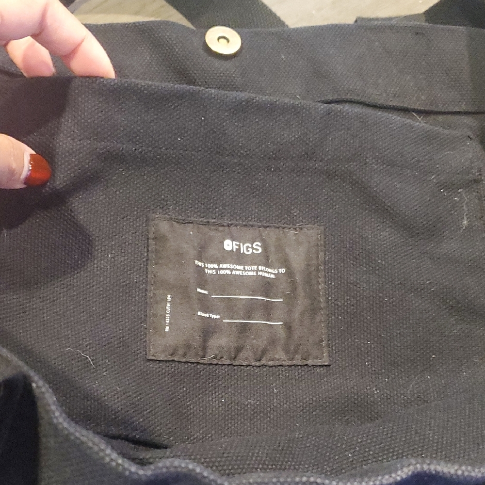 FIGS Classic Black Tote Bag - Picture 2 of 5
